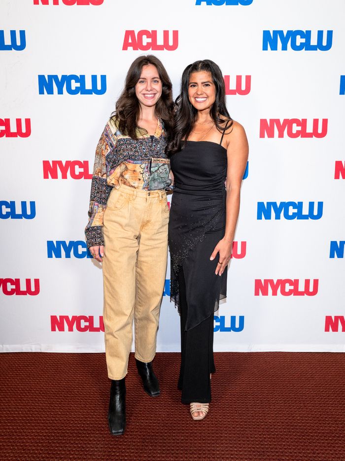 Photos: Ariana DeBose, Erich Bergen, and More at the NYCLU and ACLU 'Sing Out for Freedom' Concert — photo 4 of 27
