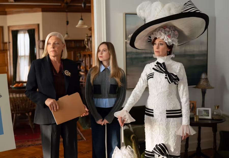 Exclusive: Costume Designer Daniel Lawson Breaks Down MY FAIR LADY Looks in ELSBETH Image