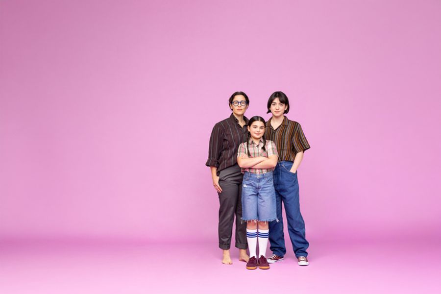 Photos: Meet the Cast of FUN HOME at The Huntington Image