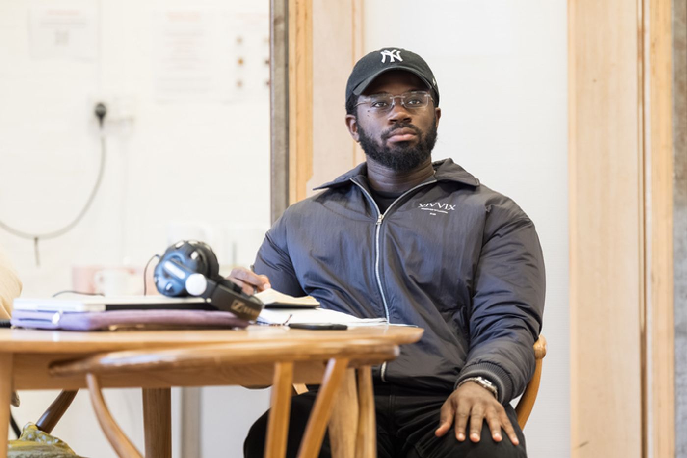 Photos: Clive Owen and Saskia Reeves in Rehearsal For END  Image