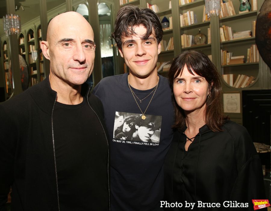Photos: Lesley Manville & Mark Strong Celebrate OEDIPUS on Broadway Image