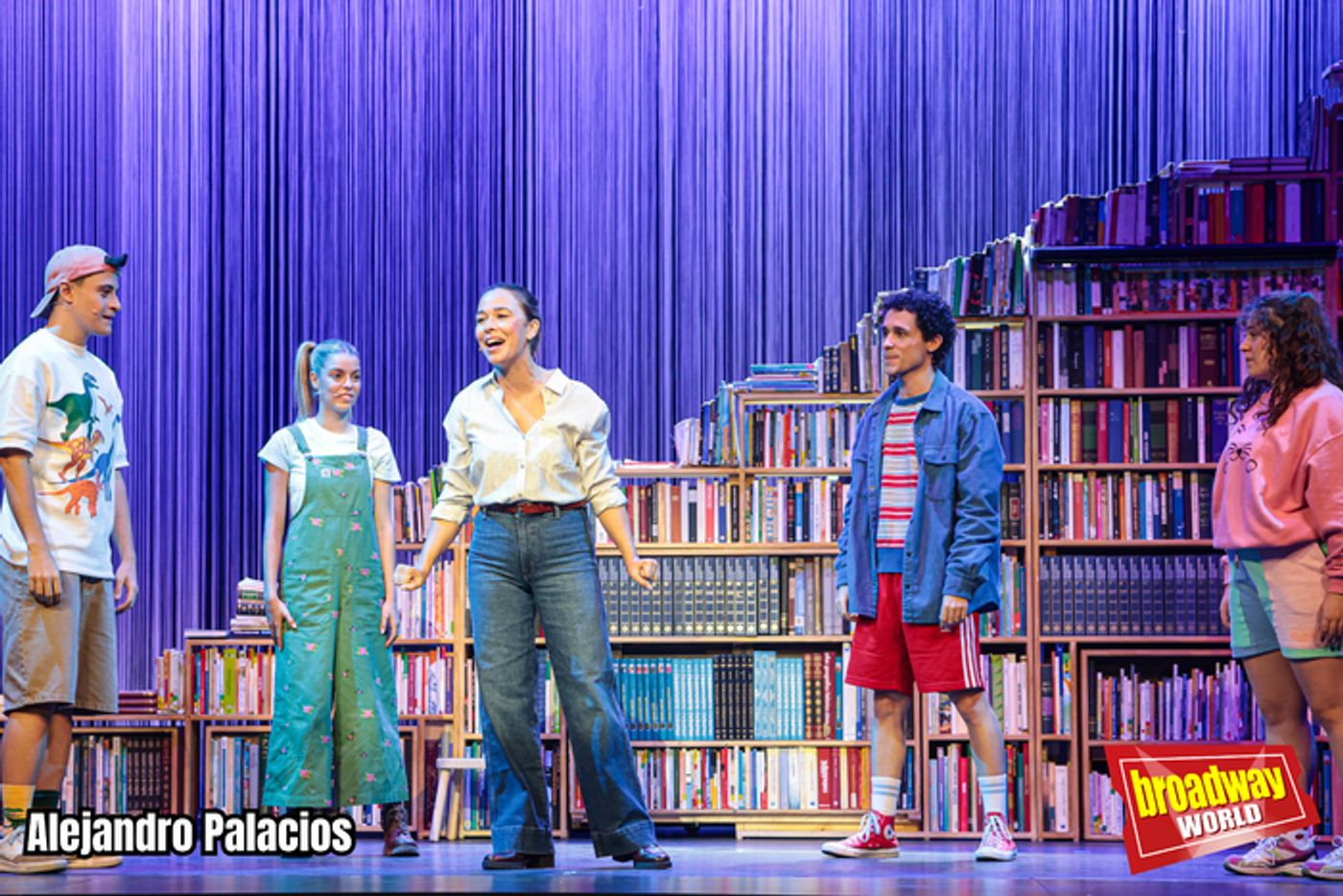 PHOTOS: EL HILO INVISIBLE se presenta en el Alcázar de Madrid PHOTOS: EL HILO INVISIBLE se presenta en el Alcázar de Madrid Image