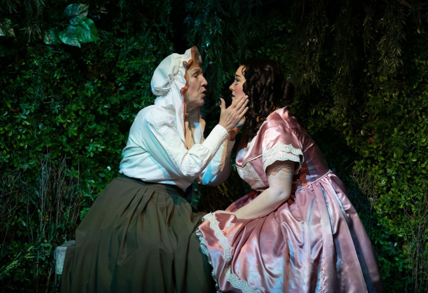 ? Cast of Turn of the Screw. Photo by Maria Vartanova ?