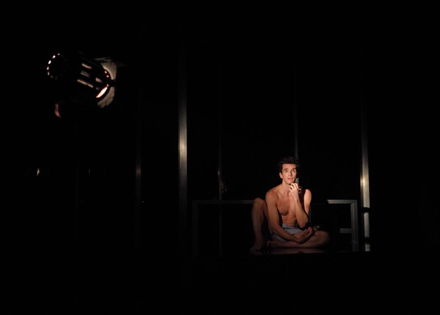 Photos: Michael Urie and More in RICHARD II at Red Bull Theater Image