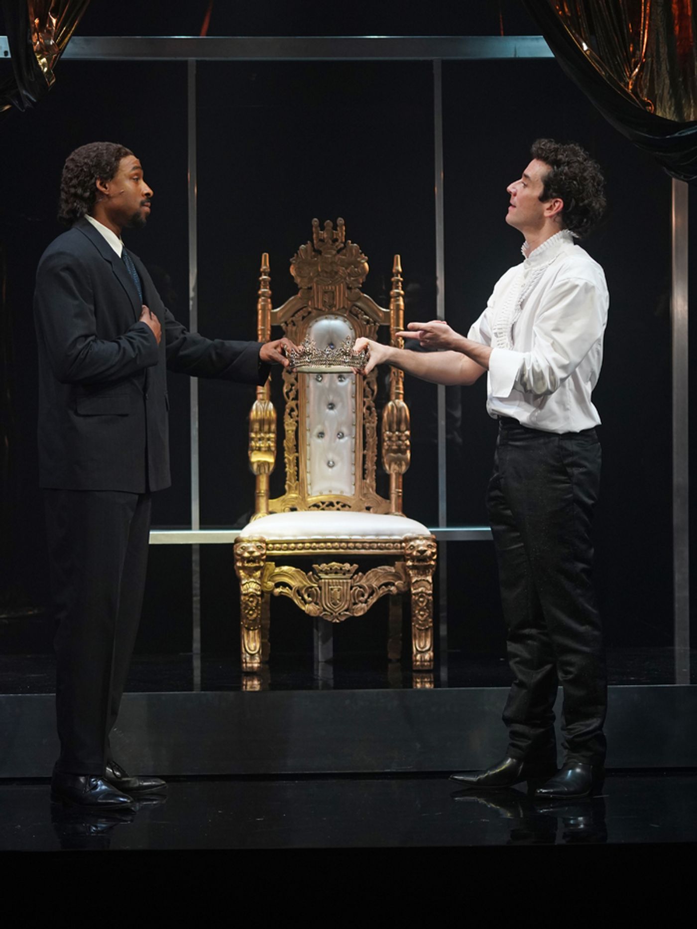 Photos: Michael Urie and More in RICHARD II at Red Bull Theater  Image