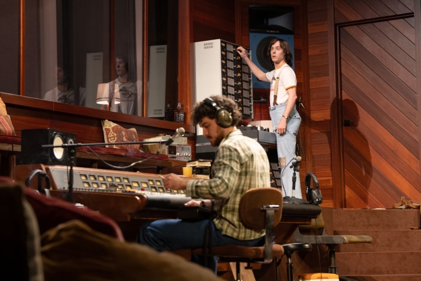 Review: STEREOPHONIC at Curran Theatre  Image