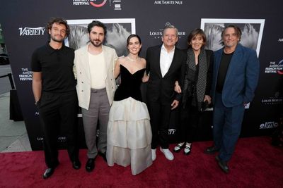 Aubry Dullin, Guillaume Marbeck, Zoey Deutch, Ted Sarandos, Co-CEO, Netflix, Michèle Photo