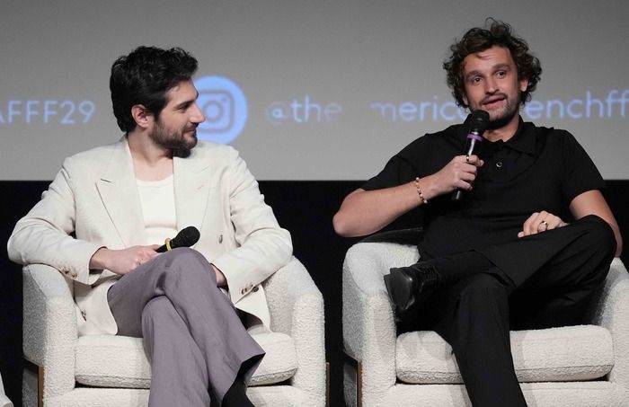 Photos: Richard Linklater, Zoey Deutch & More at NOUVELLE VAGUE Los Angeles Premiere  Image