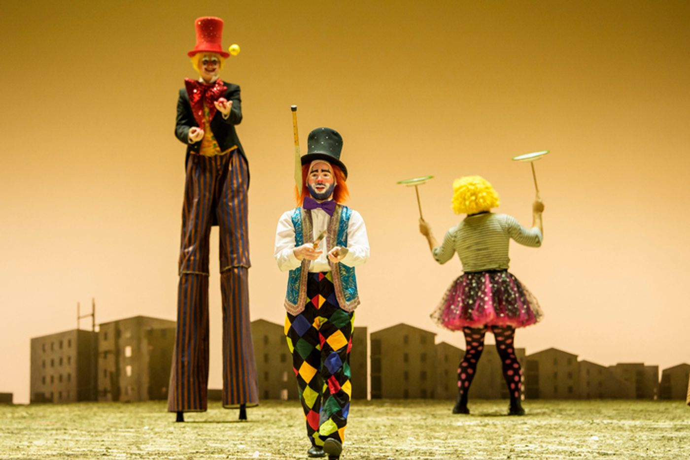 Photos: CAVALLERIA RUSTICANA and PAGLIACCI at the Lyric Opera of Chicago Photos: CAVALLERIA RUSTICANA and PAGLIACCI at the Lyric Opera of Chicago Image