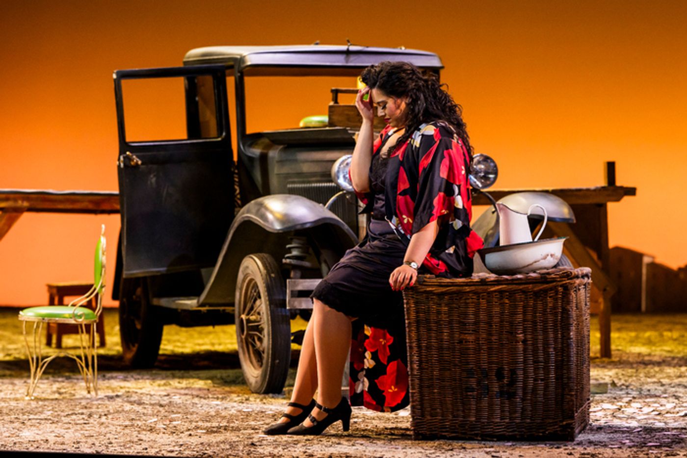 Photos: CAVALLERIA RUSTICANA and PAGLIACCI at the Lyric Opera of Chicago Photos: CAVALLERIA RUSTICANA and PAGLIACCI at the Lyric Opera of Chicago Image