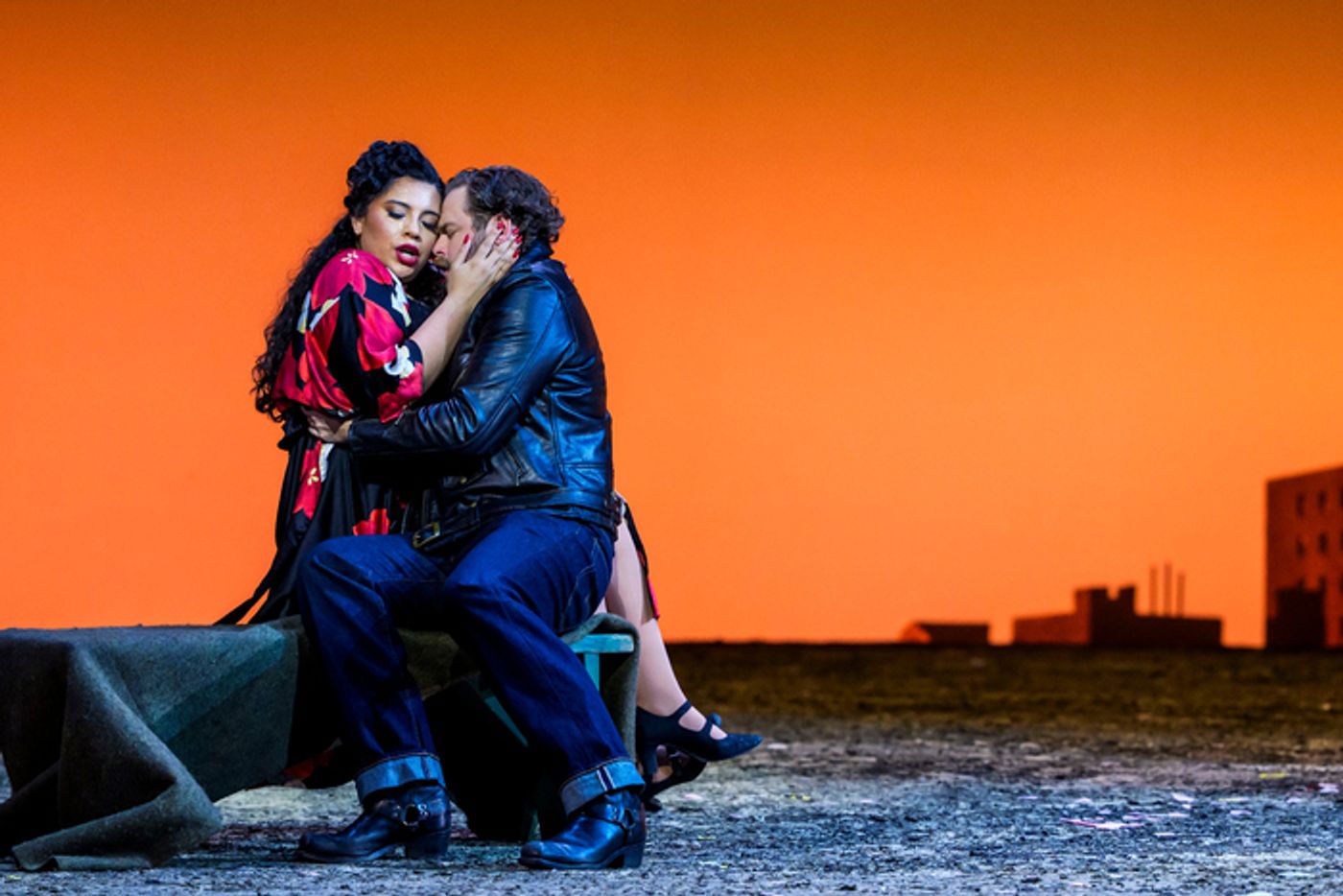 Photos: CAVALLERIA RUSTICANA and PAGLIACCI at the Lyric Opera of Chicago Photos: CAVALLERIA RUSTICANA and PAGLIACCI at the Lyric Opera of Chicago Image