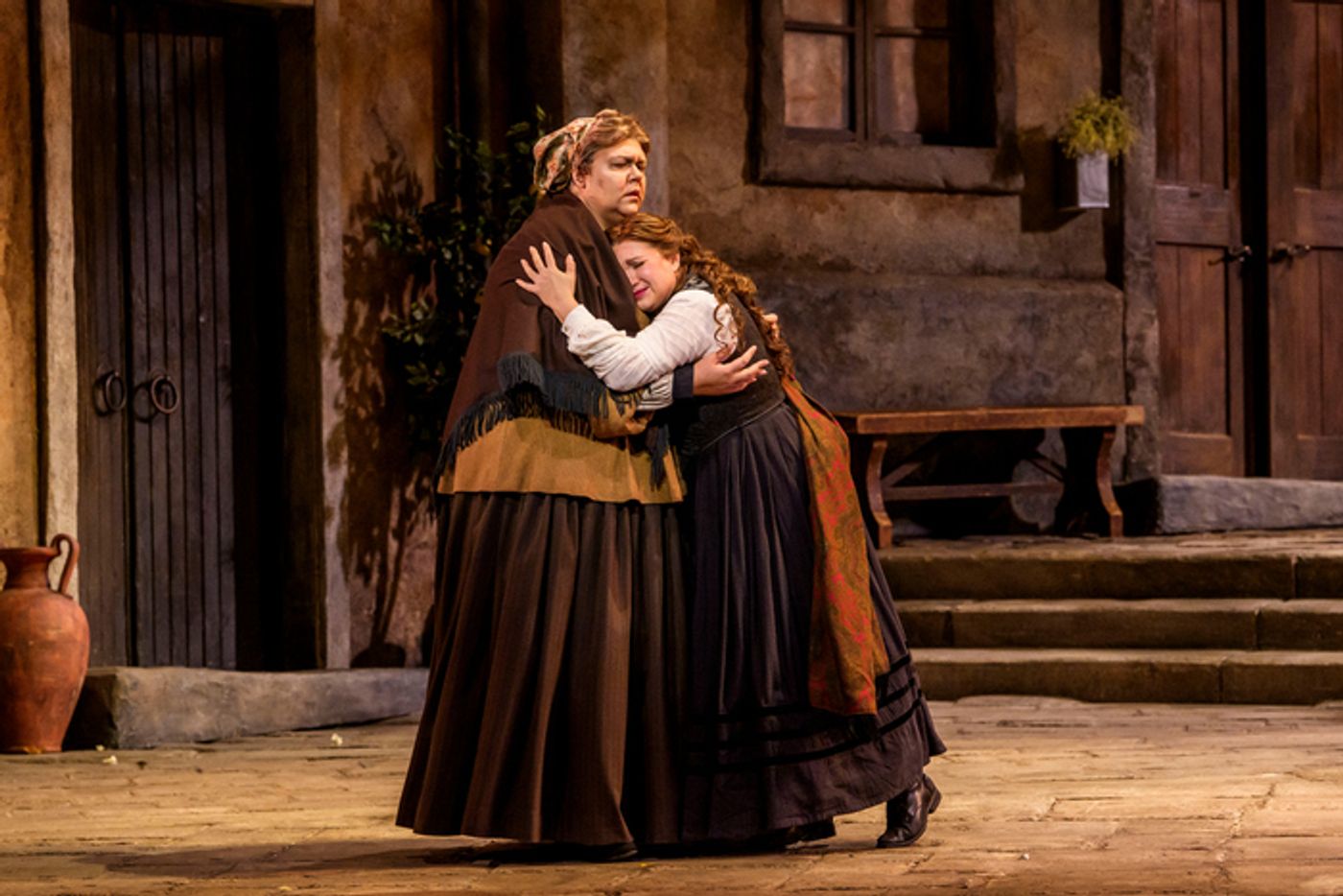 Photos: CAVALLERIA RUSTICANA and PAGLIACCI at the Lyric Opera of Chicago Photos: CAVALLERIA RUSTICANA and PAGLIACCI at the Lyric Opera of Chicago Image