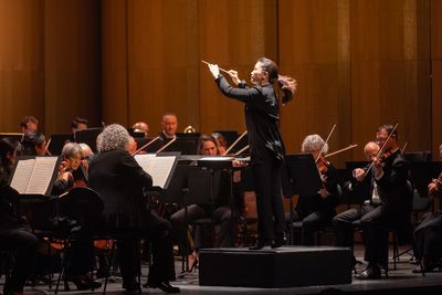 Eun Sun Kim and the San Francisco Opera Orchestra Photo