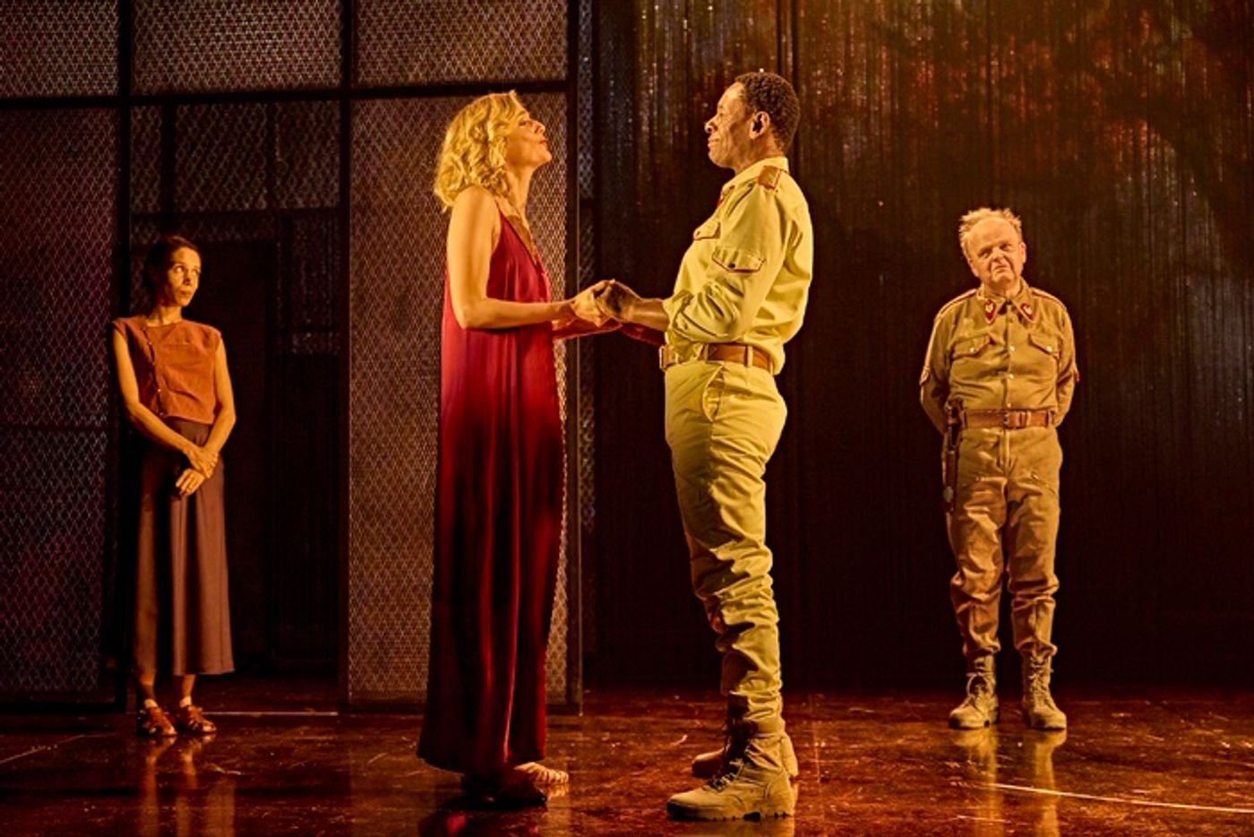 Photos: David Harewood, Toby Jones, and Caitlin FitzGerald in OTHELLO  Image