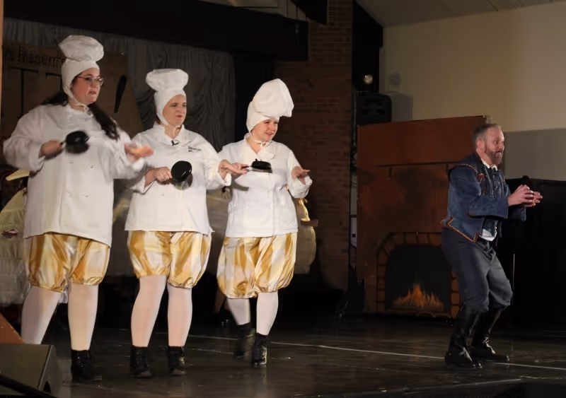 Review: SOMETHING ROTTEN at Moorestown Theater Company Image