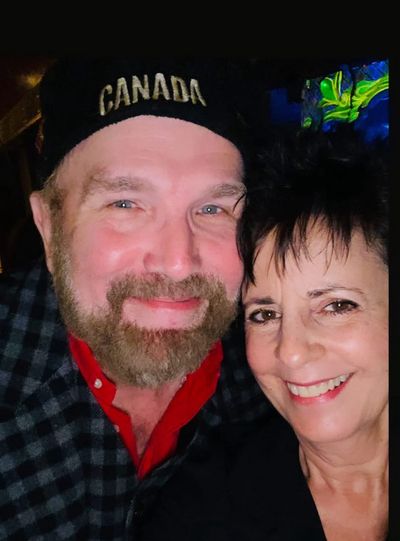 Scott Logsdon (Writer), Mary Setrakian, best-selling author and vocal coach to the st Photo