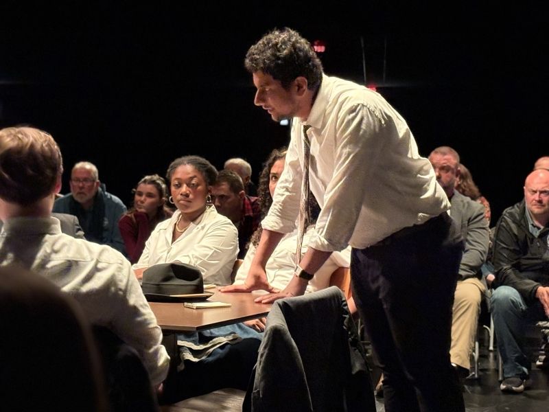 Review: 12 ANGRY JURORS at Conway High School  Image