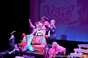 The Cast of Vape that includes- Ryan Avoux, Dante Brattelli, Jen Clark, Meg Guiney, K Photo
