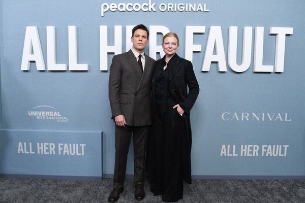Jake Lacy, Sarah Snook  Photo