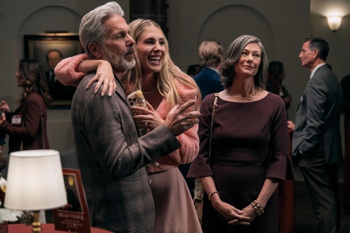 Video/Photos: First Look at A MAN ON THE INSIDE Season 2  Image