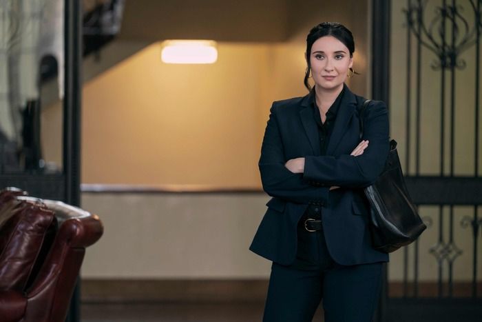 Video/Photos: First Look at A MAN ON THE INSIDE Season 2  Image