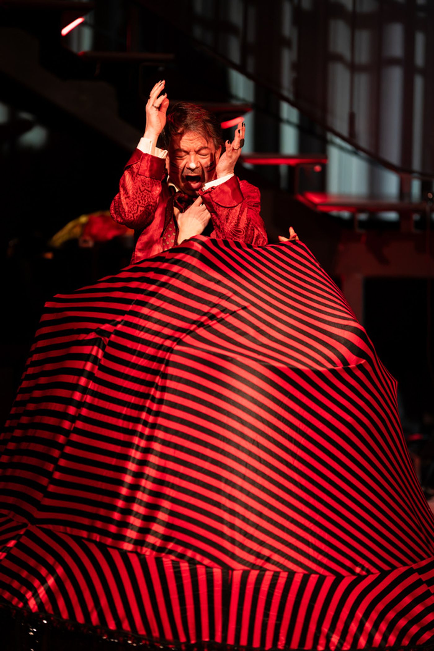 Photos: I'M THAT WITCH Enchants Chelsea Table + Stage  Image