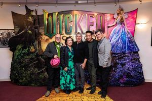 Gregory Maguire, Winnie Holzman, Stephen Schwartz and Jon M. Chu Photo