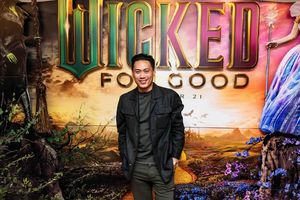 Jon M. Chu Photo