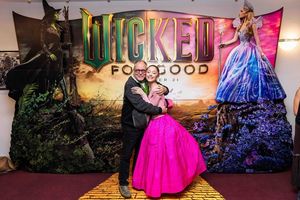 Gregory Maguire and Ariana Grande @ BroadwayWorld Gregory Maguire and Ariana Grande Photo