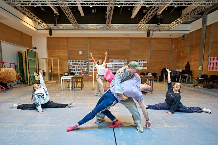 Photos: JACK AND THE BEANSTALK Rehearsals at Lyric Hammersmith Theatre — photo 9 of 16