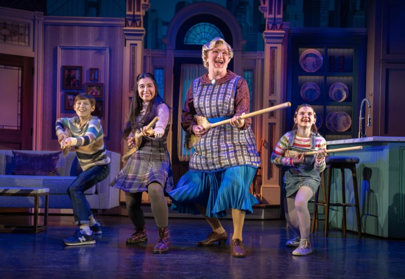 Theodore Lowenstein (Christopher Hillard), Alanis Sophia (Lydia Hillard), Craig Allen Smith (Euphegenia Doubtfire), and Ava Rose Doty (Natalie Hillard). Photo by Joan Marcus.