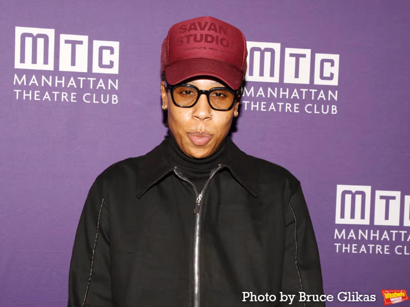 Photos: Anna Chlumsky, Julia Lester and More on the QUEENS Red Carpet  Image