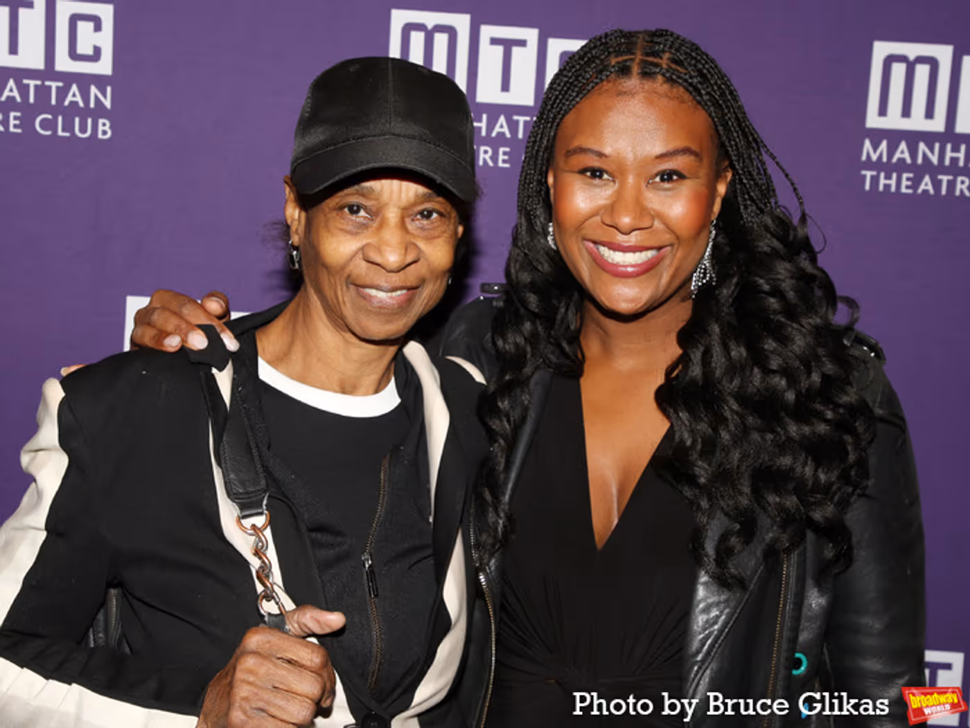 Photos: Anna Chlumsky, Julia Lester and More on the QUEENS Red Carpet  Image