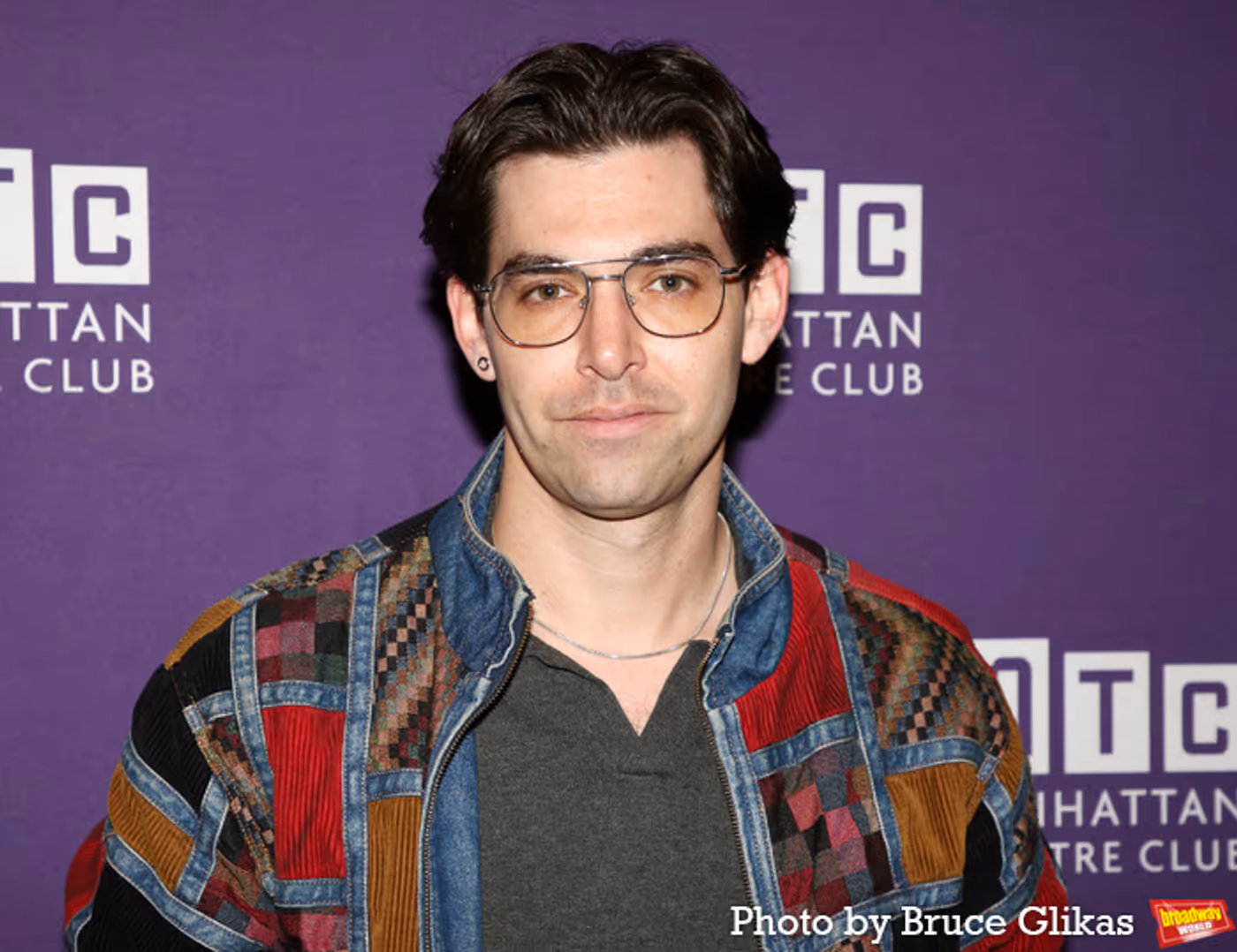 Photos: Anna Chlumsky, Julia Lester and More on the QUEENS Red Carpet  Image