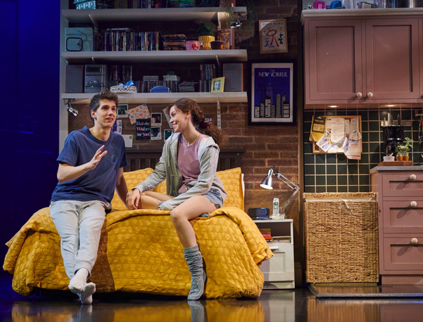 Photos: New Cast Members in THE DEVIL WEARS PRADA  Image