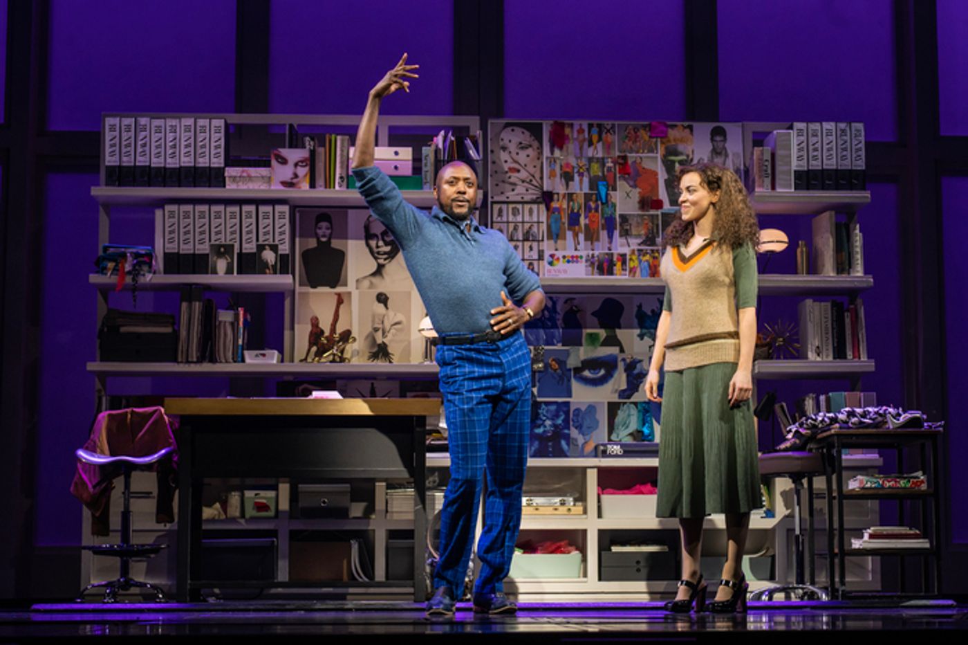 Photos: New Cast Members in THE DEVIL WEARS PRADA  Image