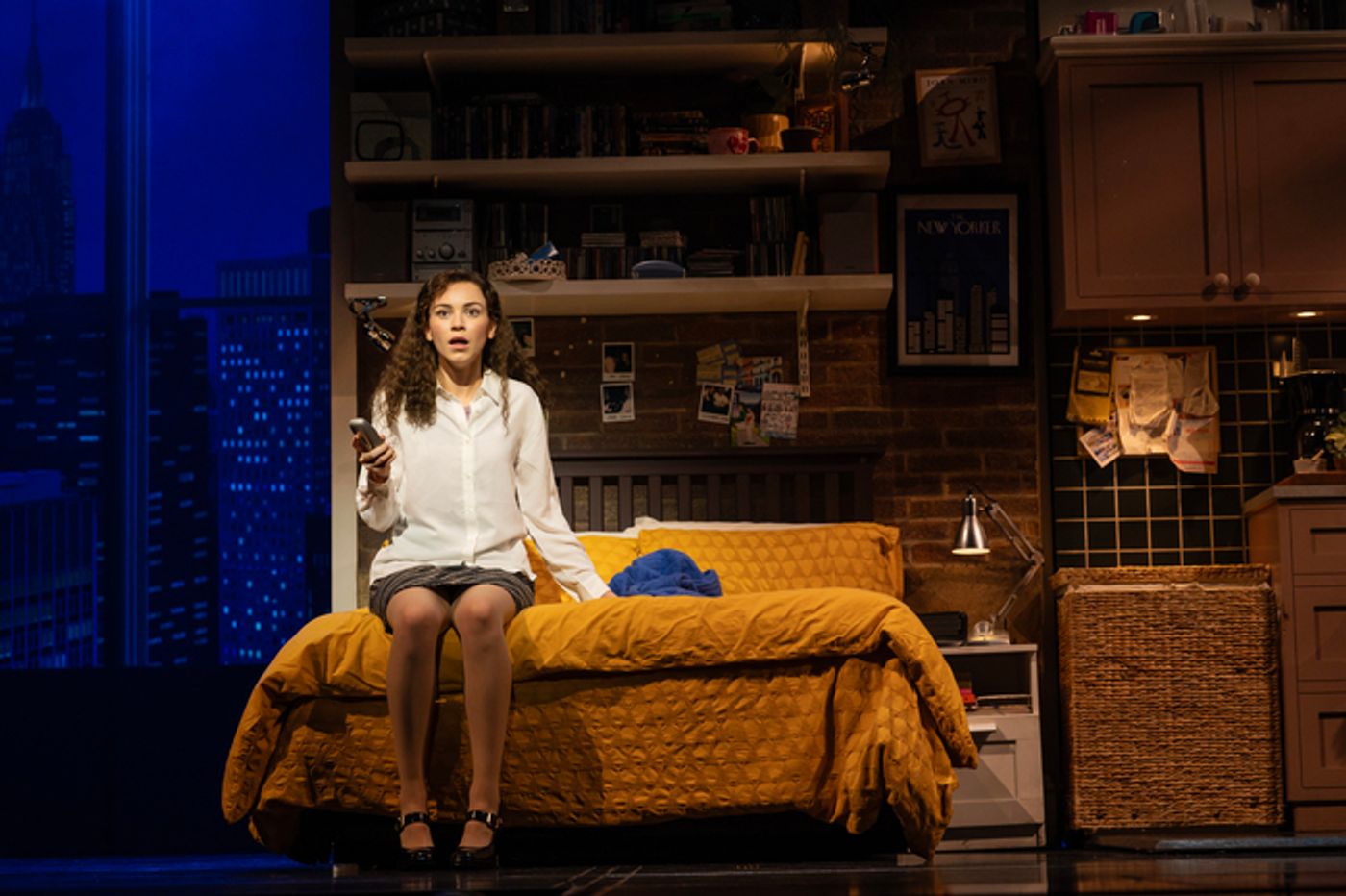 Photos: New Cast Members in THE DEVIL WEARS PRADA  Image