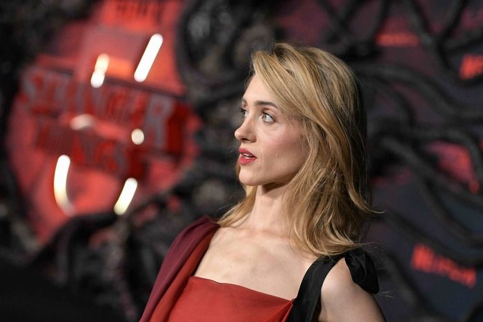 Photos: Sadie Sink, Gaten Matarazzo, & More at STRANGER THINGS 5 World Premiere  Image