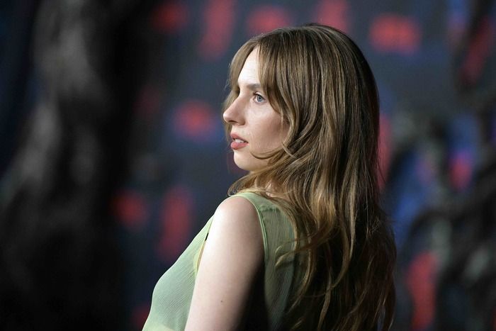 Photos: Sadie Sink, Gaten Matarazzo, & More at STRANGER THINGS 5 World Premiere  Image