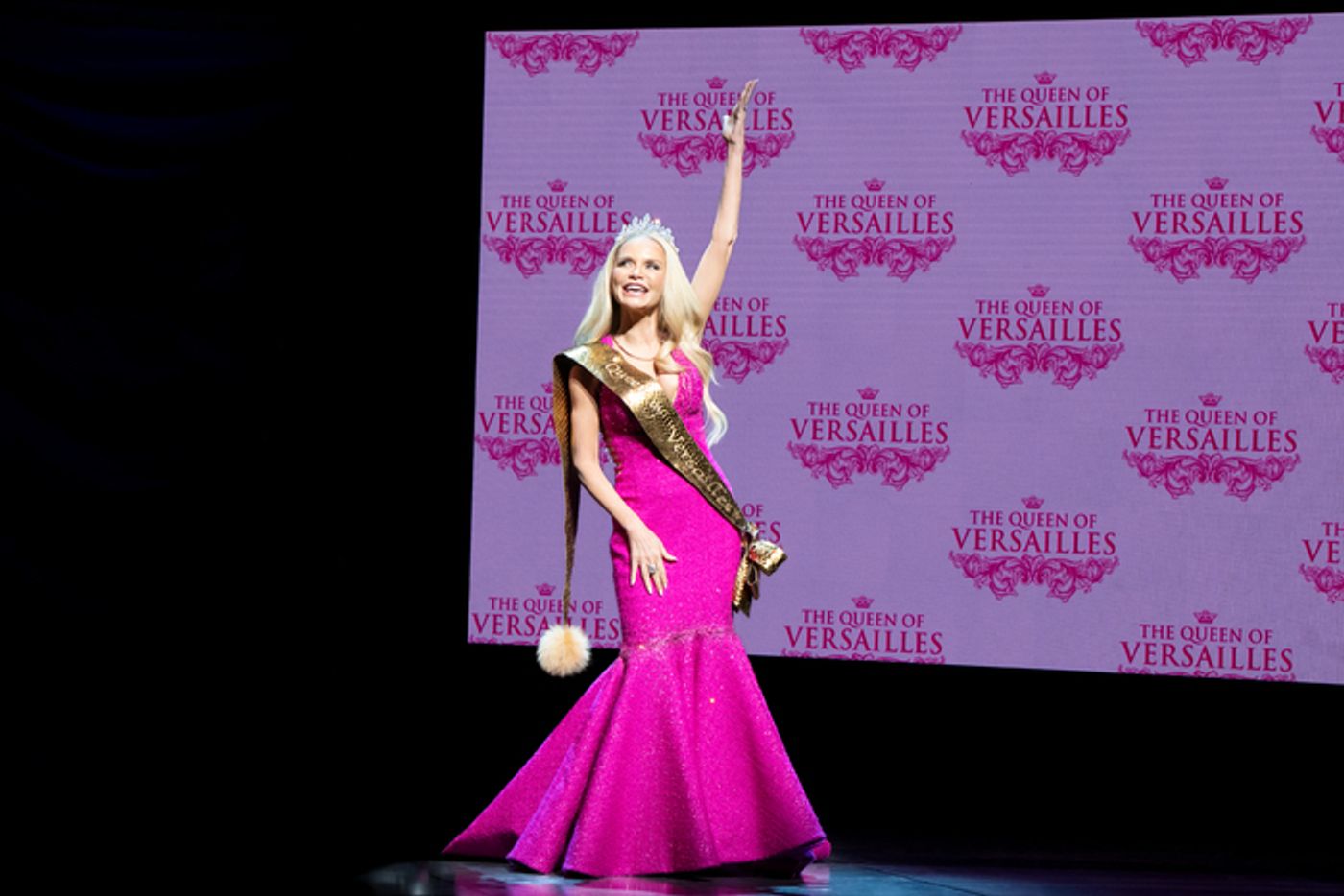 Photos: Kristin Chenoweth in THE QUEEN OF VERSAILLES on Broadway Photos: Kristin Chenoweth in THE QUEEN OF VERSAILLES on Broadway Image