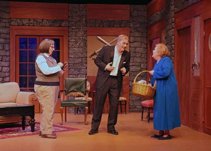Photos: Tickets Are Vanishing For Ken Ludwig's THE GAME'S AFOOT At Little Firehouse Theatre  Image