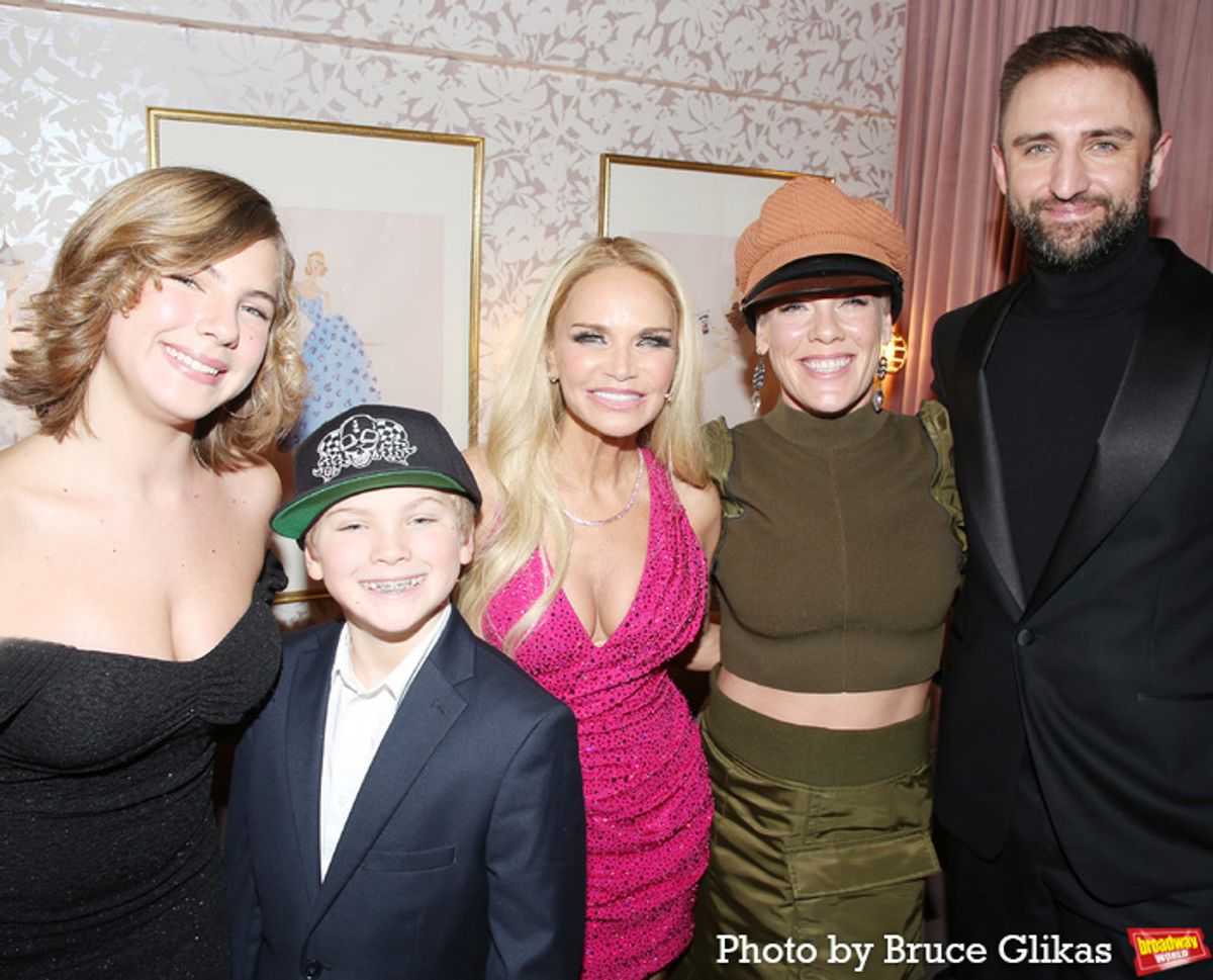 Willow Sage Hart, Jameson Moon Hart, Kristin Chenoweth, Pink and Josh Bryant at 