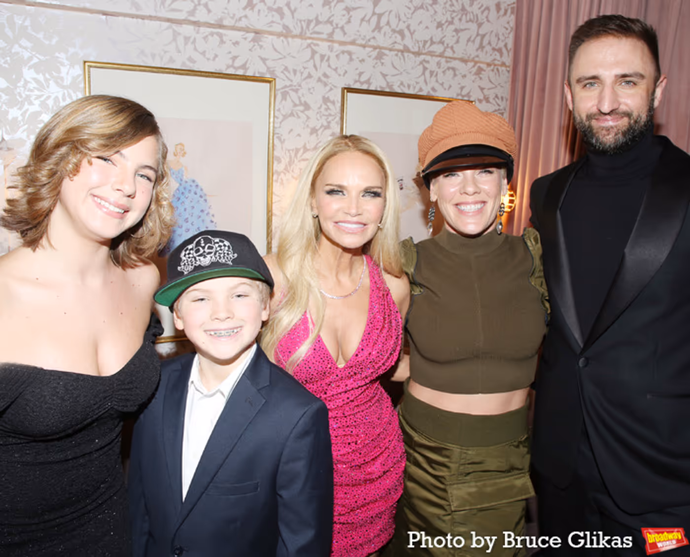 Photos: Backstage with Kristin Chenoweth, Idina Menzel and More at THE QUEEN OF VERSAILLES  Image