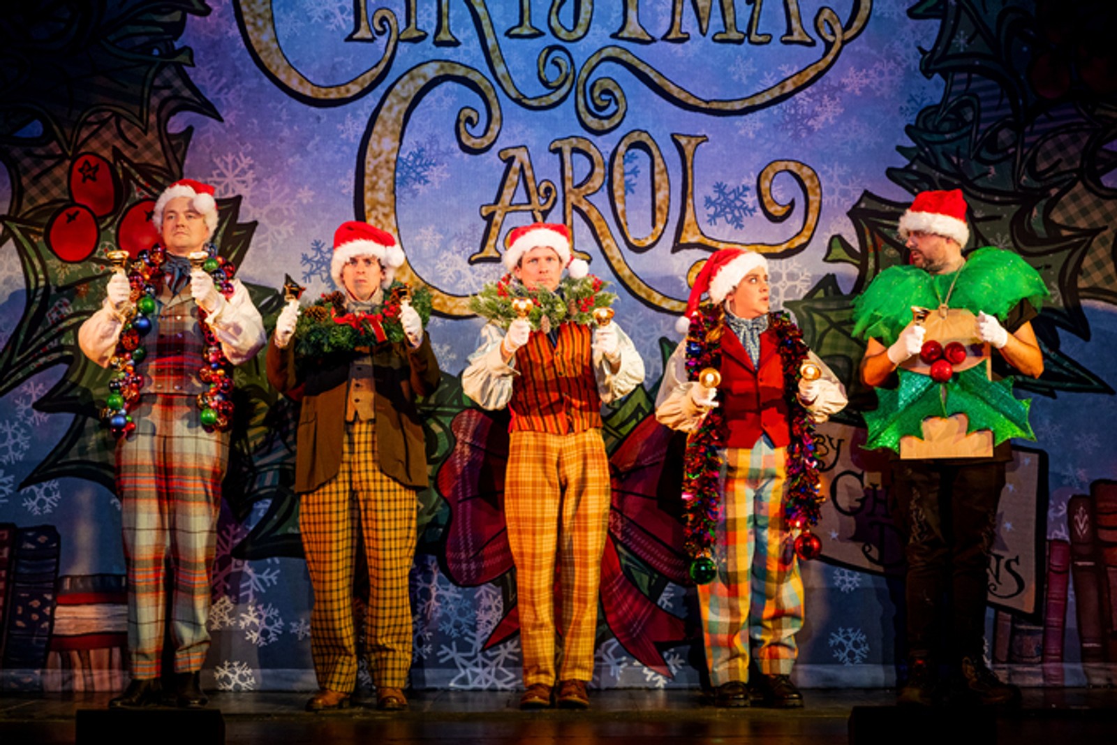 Photos: CHRISTMAS CAROL GOES WRONG UK Tour- First Look — photo 1 of 11
