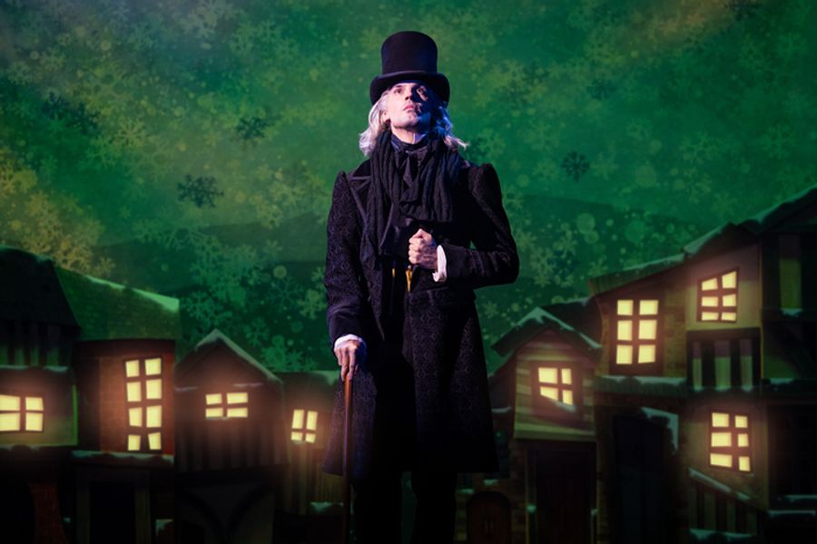 Photos: CHRISTMAS CAROL GOES WRONG UK Tour- First Look Image