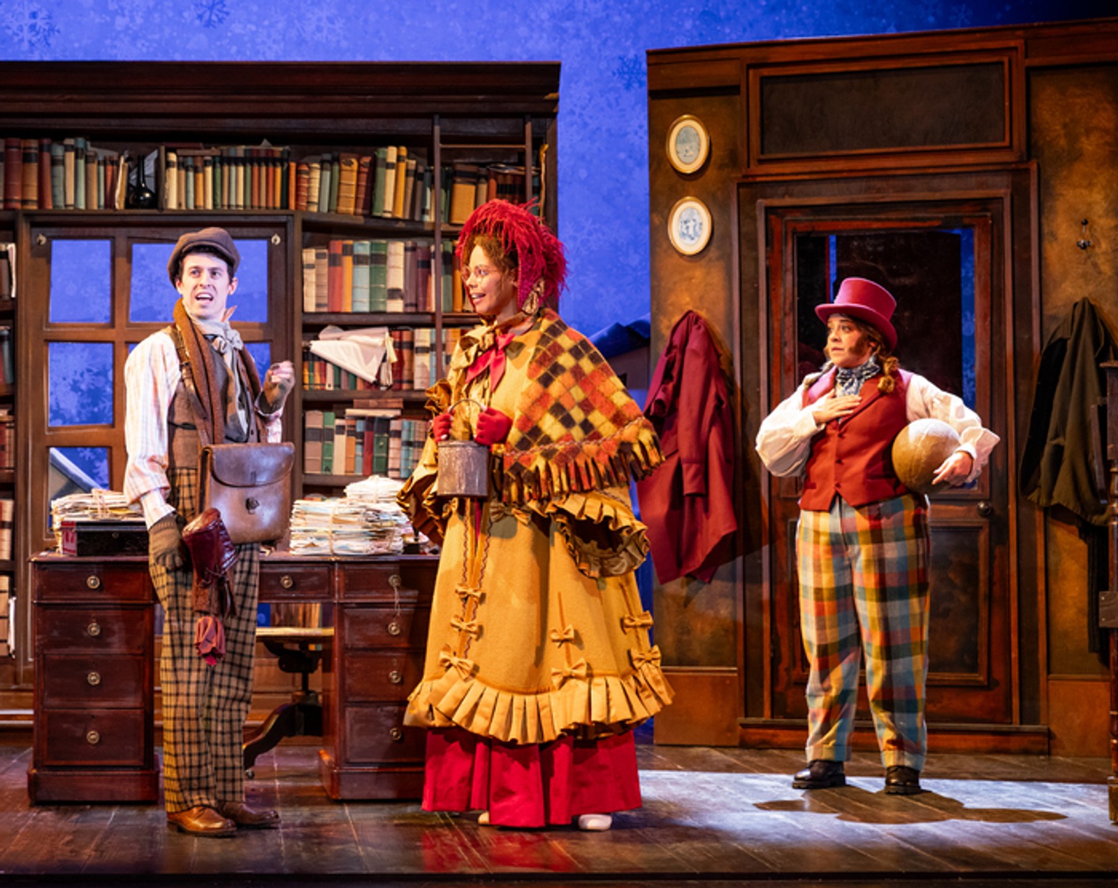 Photos: CHRISTMAS CAROL GOES WRONG UK Tour- First Look — photo 7 of 11
