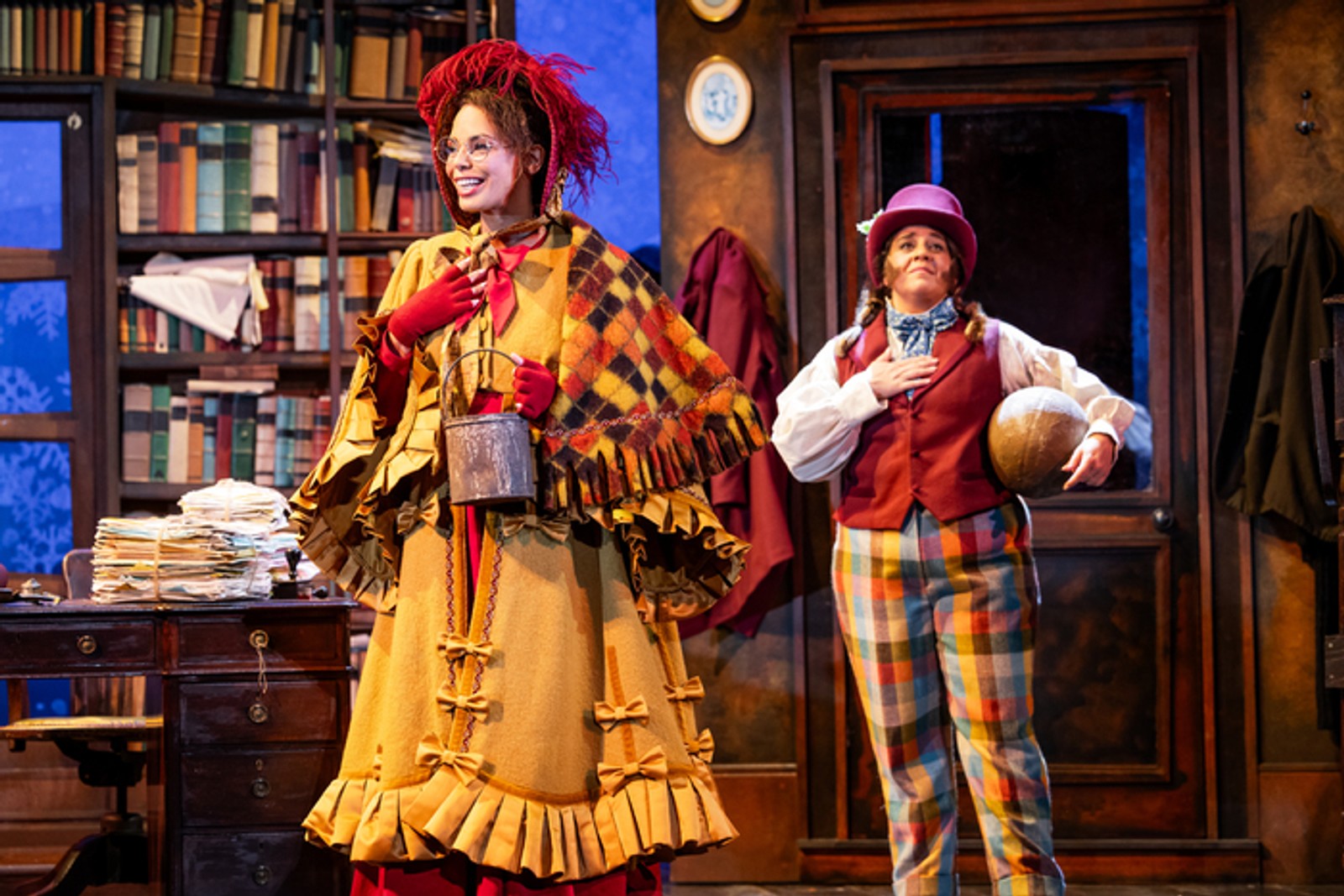 Photos: CHRISTMAS CAROL GOES WRONG UK Tour- First Look — photo 11 of 11