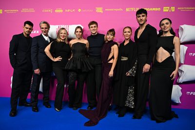 MADRID, SPAIN - NOVEMBER 12: Lucas Velasco, Ernesto Alterio, Pilar Castro,  Samantha  Photo