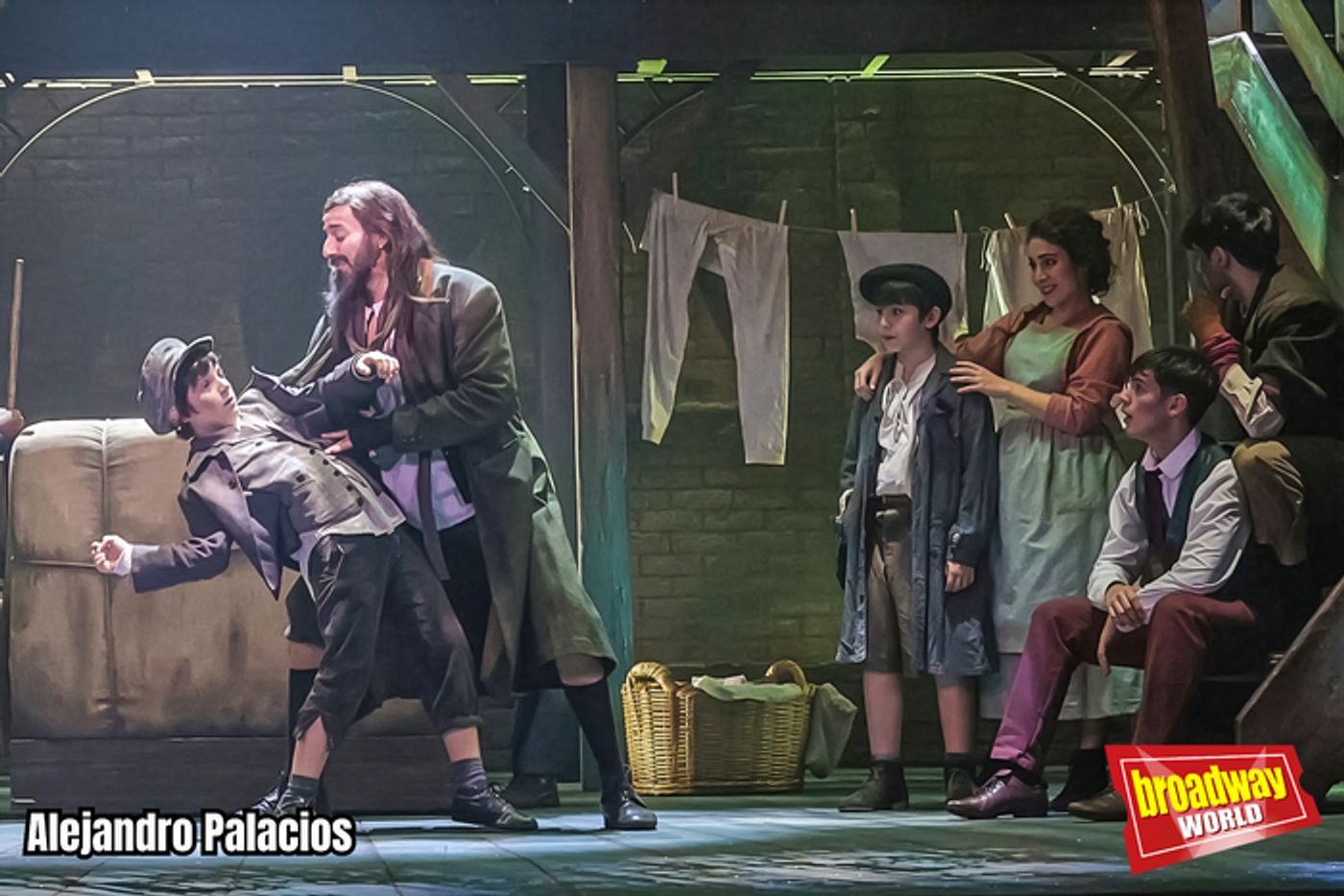 PHOTOS: OLIVER TWIST se presenta en el Teatro La Latina  Image