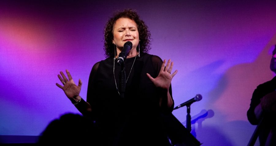 Review: Terri Dannenberg Makes Impressive Debut With EVERYTHING! at Don't Tell Mama  Image